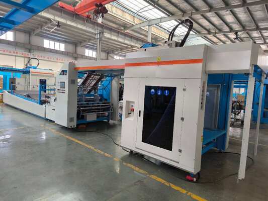 Kích thước giấy tối thiểu 400X380mm Máy lọc giấy tự động hỗ trợ Kích thước giấy tối đa 1500X1500mm hoặc 1700X1700mm và Máy lọc