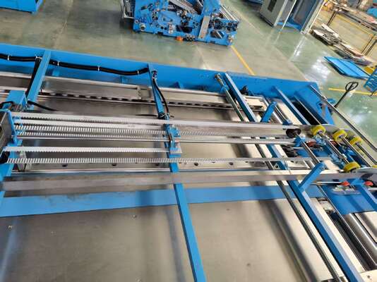 Máy làm mỏng sáo tốc độ cao cung cấp chế tạo hộp carton với tiêu thụ keo giảm và không có cấu trúc áp suất cho ăn