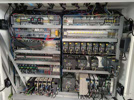 Máy cán màng tự động tốc độ cao cho bìa carton sóng với tốc độ 200m/phút