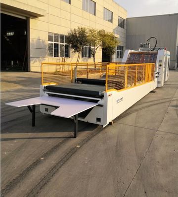 Các tông thành tờ giấy gợn sóng thành tờ nhãn Máy cán sáo tự động