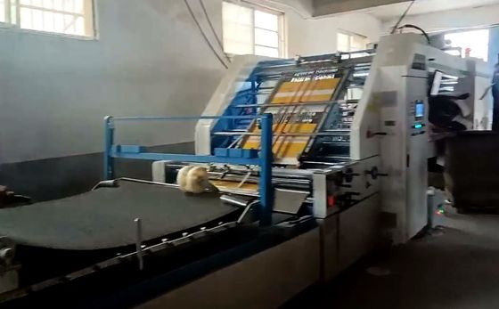 Máy dán sáo giấy bìa cứng tự động