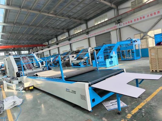 Chất dẫn cạnh cho ăn nhiều chức năng giá đỡ Bảng đến Bảng 5 Ply Servo Laminating Machine 160m / Min Tốc độ cao